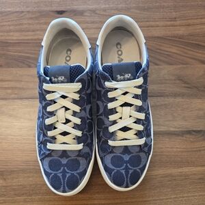Coach Signature Canvas Lowline Sneakers Women’s 9.5 Classic Navy Logo Print